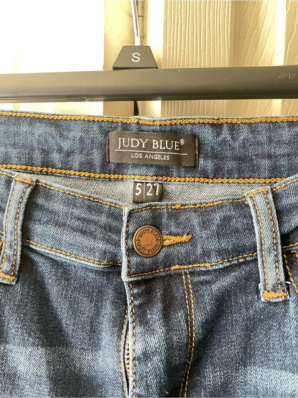 Judy Blue Dark Indigo Cropped Frayed Hem Jeans - Picture 2 of 5